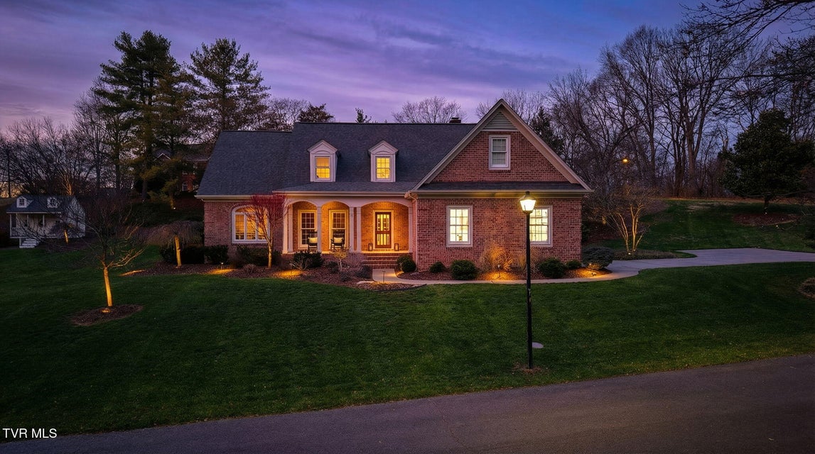 Photo #65: 1000 Huntington Court