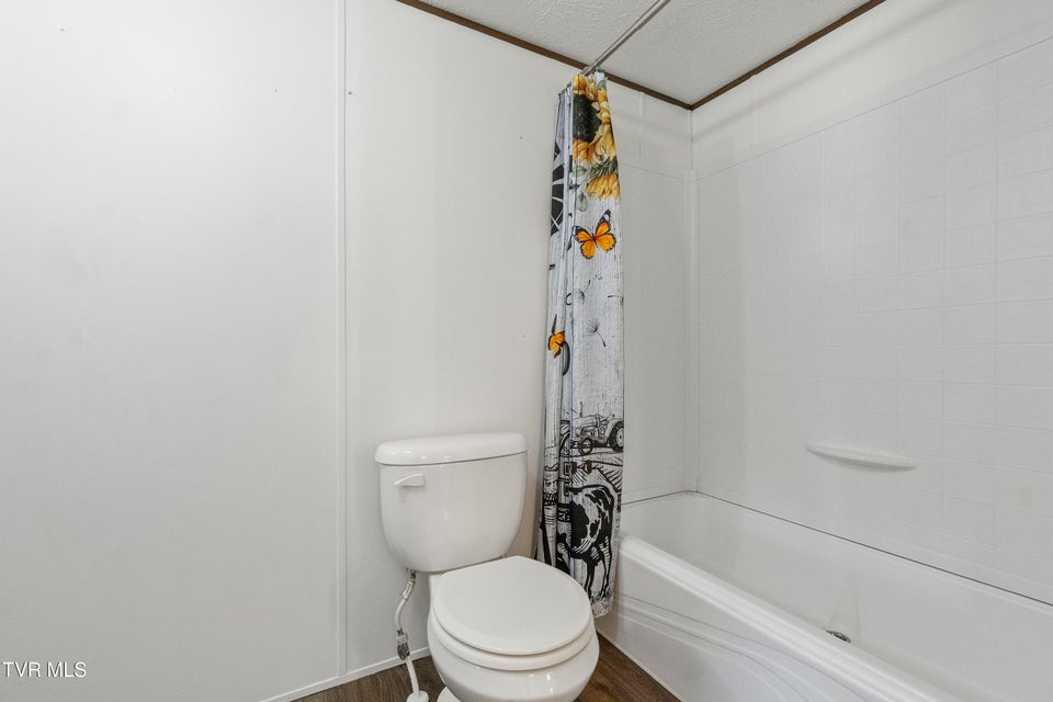 Photo #17: 45 Chickadee Road