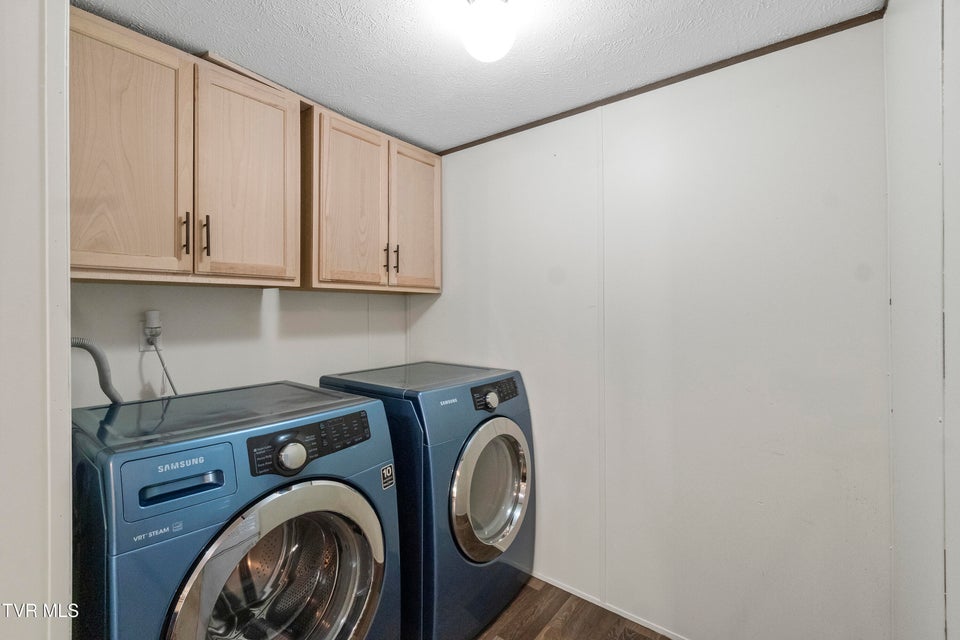 Photo #21: 45 Chickadee Road