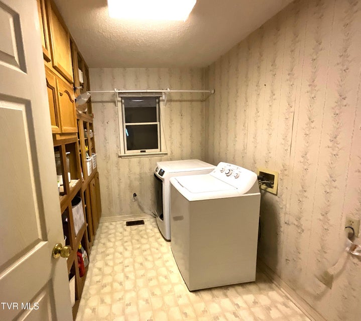 Photo #19: 704 River Road