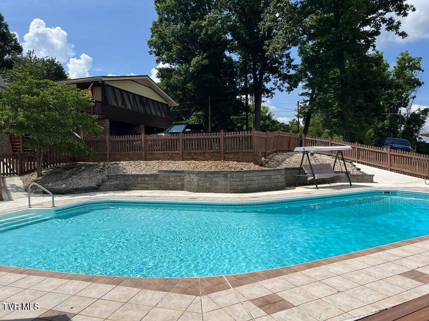 Photo #17: 435 Matson Road