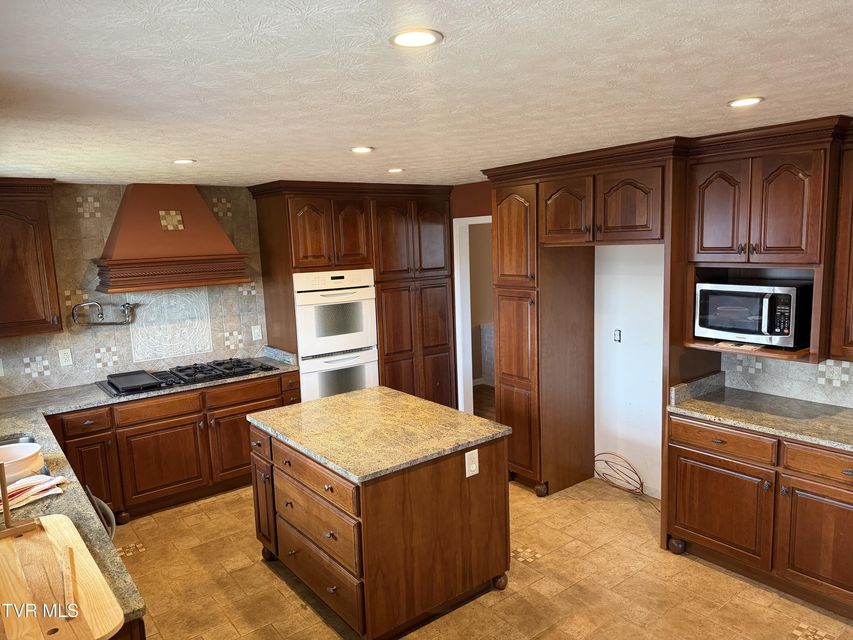 Photo #3: 435 Matson Road