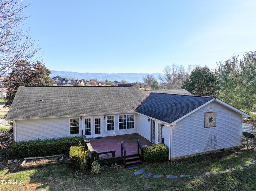 Photo #9: 32 Capri Drive