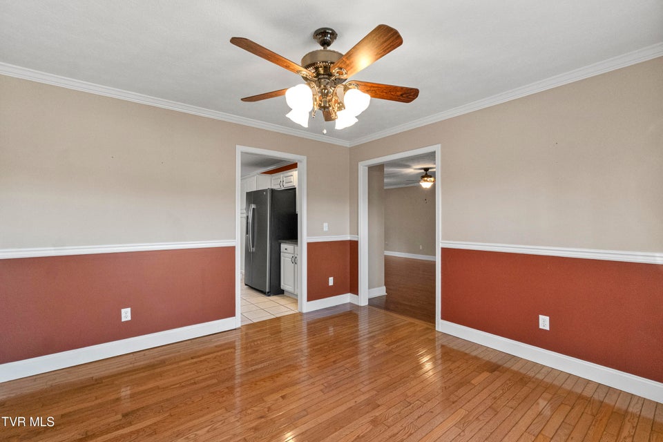 Photo #29: 32 Capri Drive