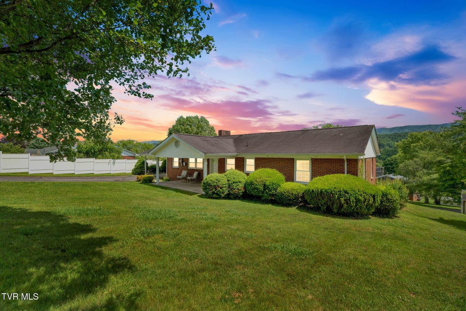 Photo #2: 135 Lively Street