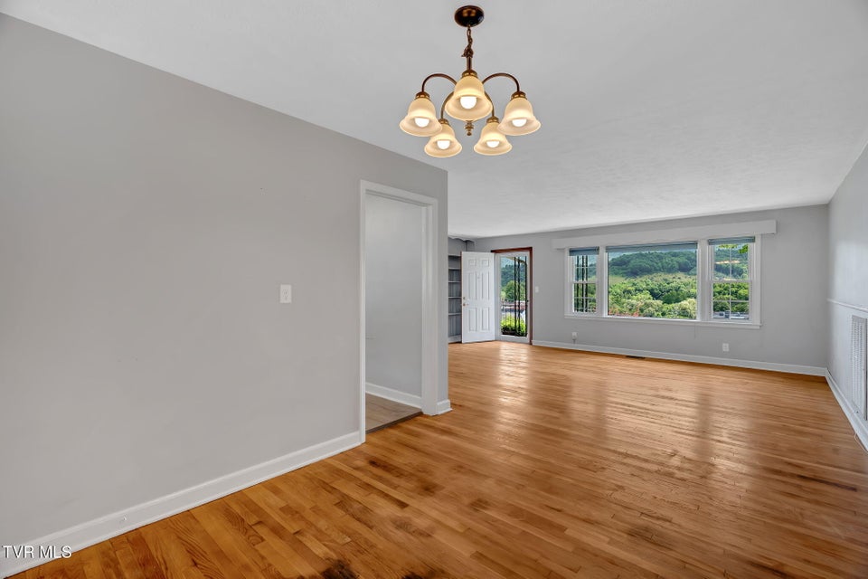 Photo #20: 135 Lively Street