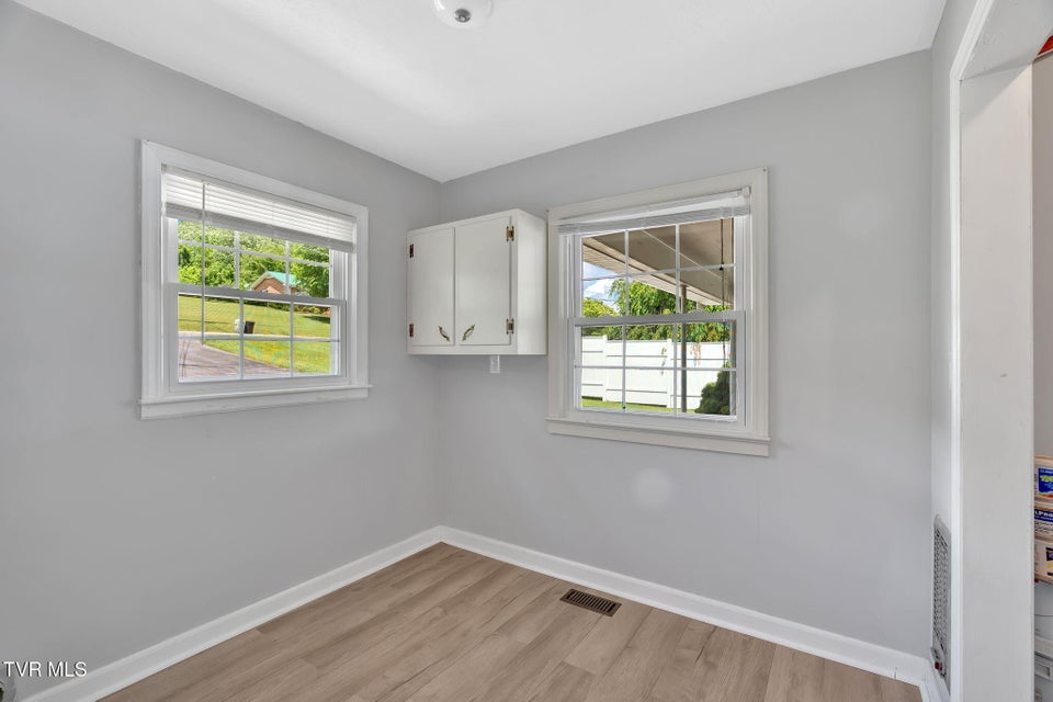 Photo #23: 135 Lively Street