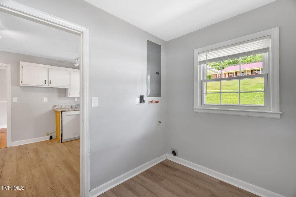 Photo #27: 135 Lively Street