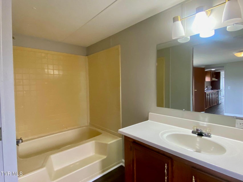 Photo #12: 175 Williamson Road