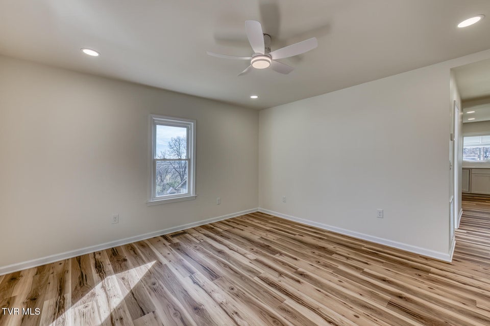 Photo #5: 420 Rogers Avenue