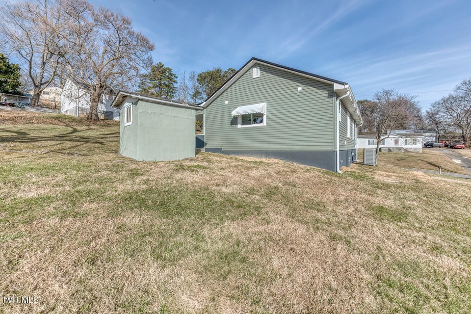 Photo #33: 420 Rogers Avenue