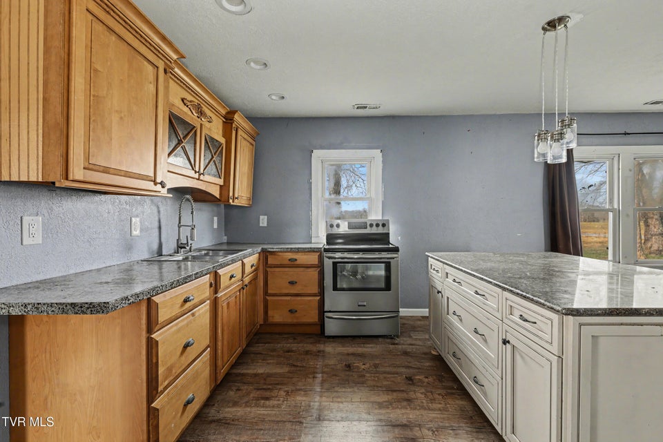 Photo #28: 2025 Ottway Road