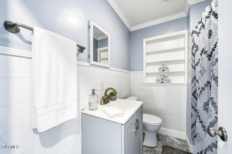 Photo #5: 200 Independence Avenue