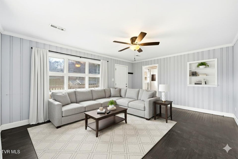 Photo #2: 200 Independence Avenue