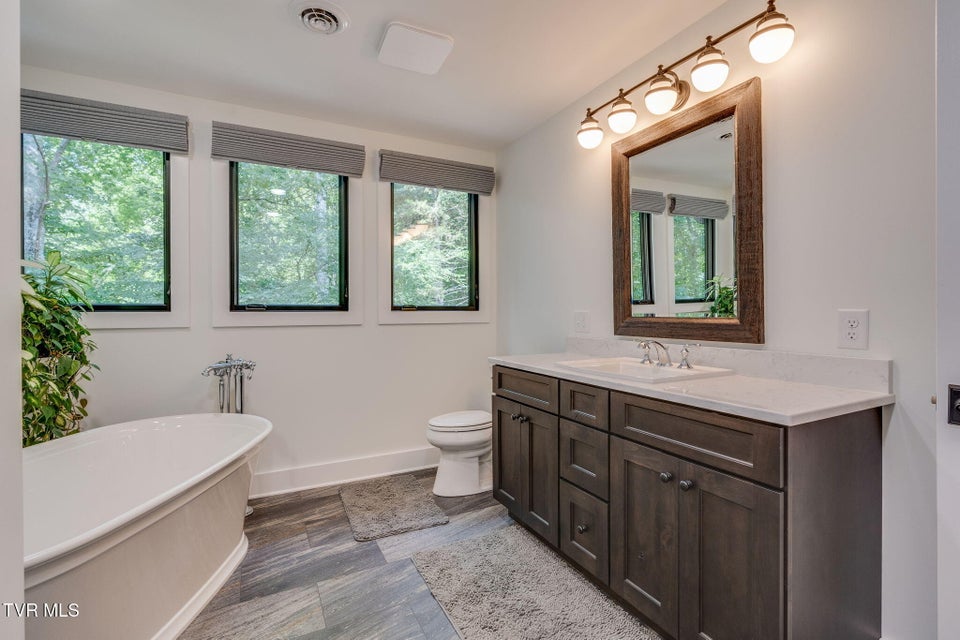 Photo #33: 379 Hideaway Farm Road 