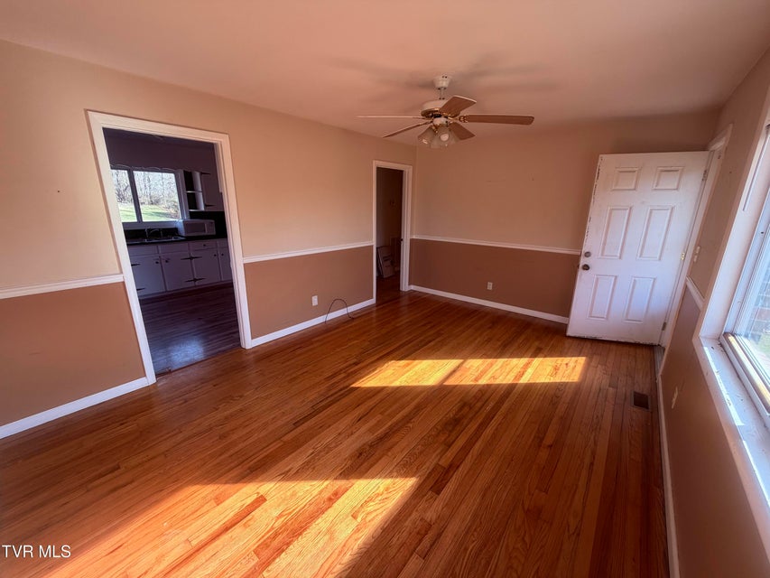 Photo #10: 273 Fairford Lane