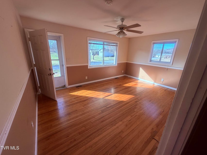 Photo #11: 273 Fairford Lane