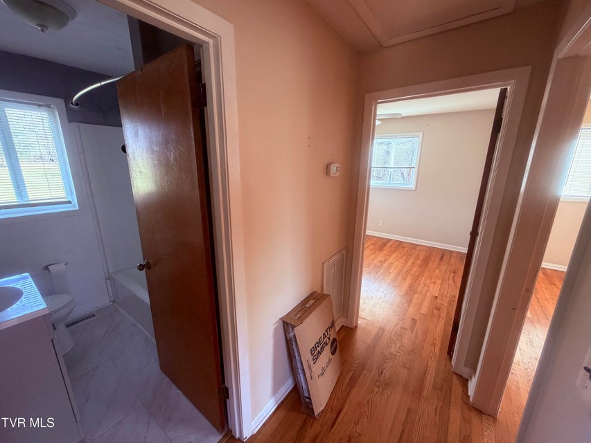 Photo #12: 273 Fairford Lane