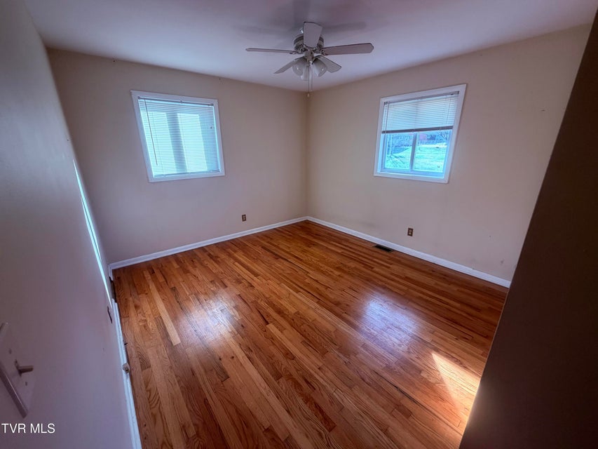 Photo #18: 273 Fairford Lane