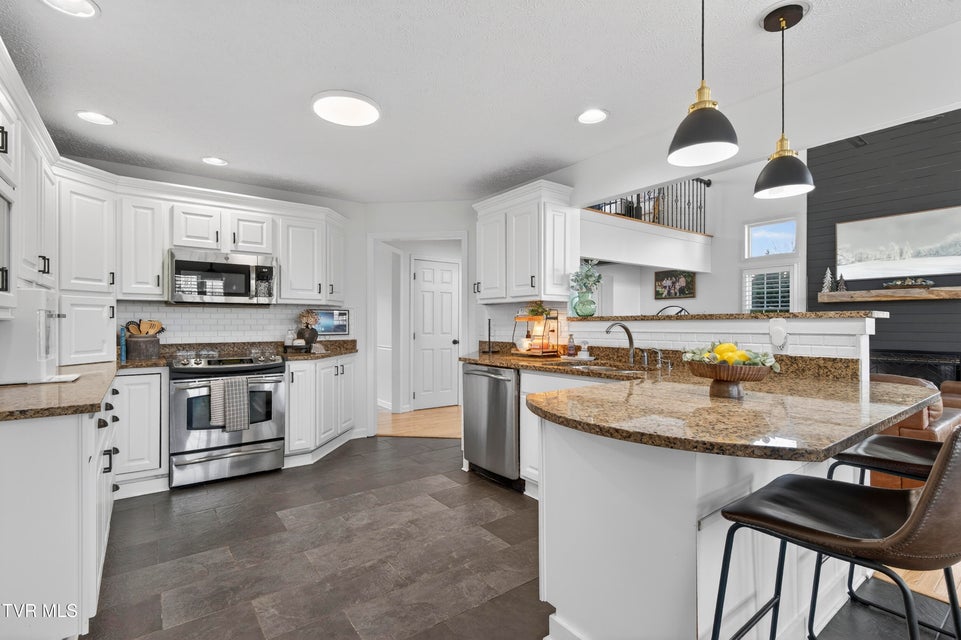 Photo #17: 18459 John Ashley Drive