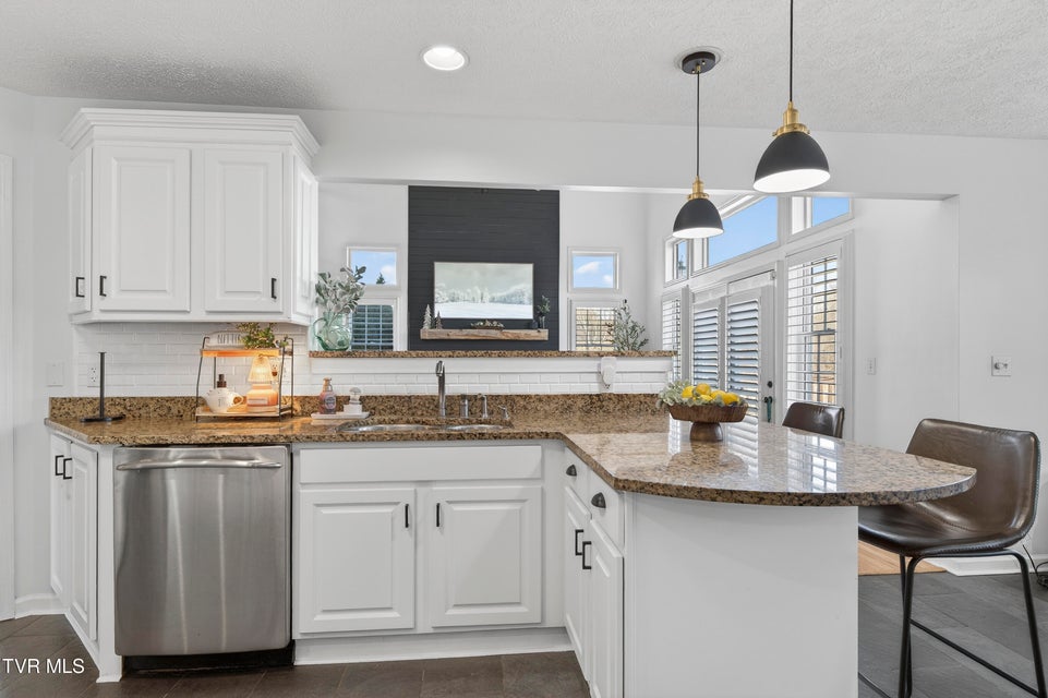 Photo #15: 18459 John Ashley Drive