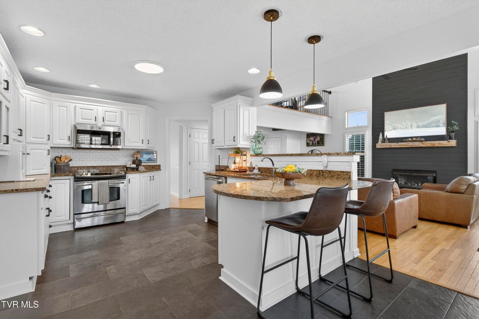 Photo #11: 18459 John Ashley Drive