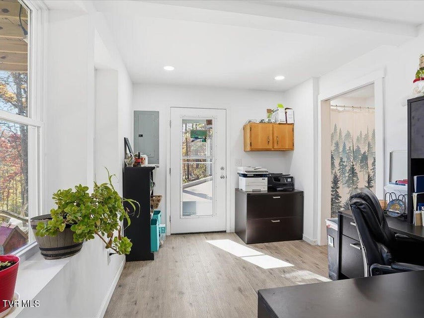 Photo #12: 164 Paradise Point