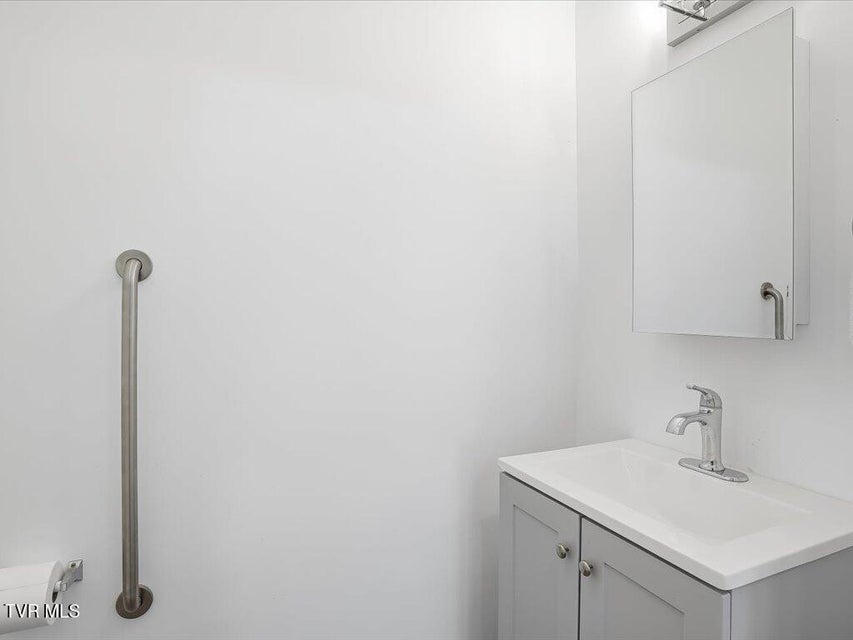 Photo #28: 164 Paradise Point