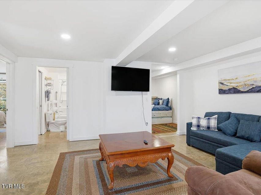 Photo #34: 164 Paradise Point