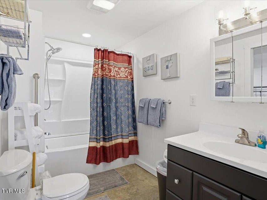 Photo #37: 164 Paradise Point