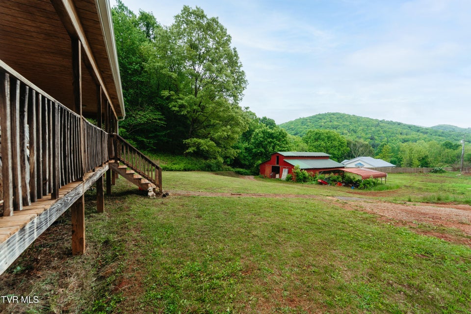 Photo #5: 109 Triangle B Drive