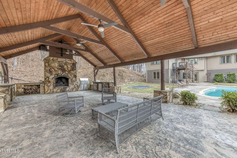 Photo #14: 520 Highway 93 