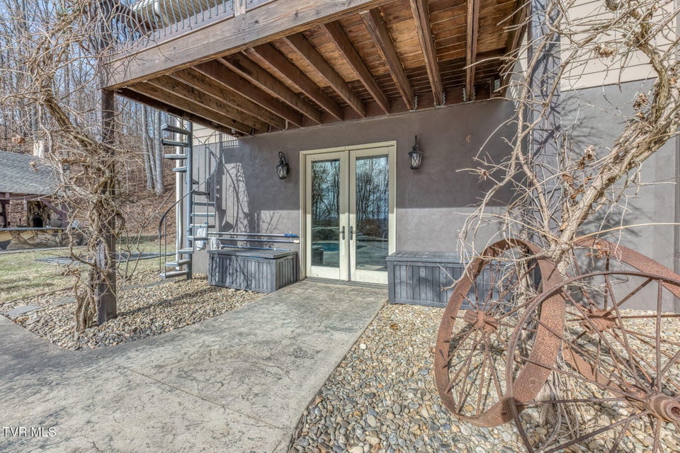 Photo #66: 520 Highway 93 