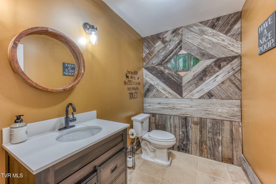 Photo #58: 520 Highway 93 