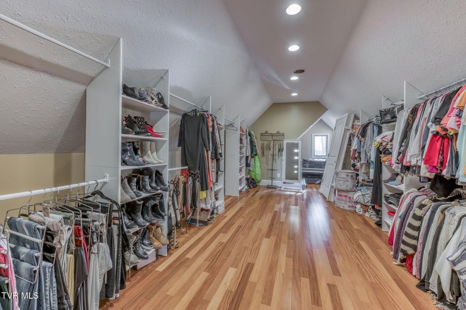 Photo #41: 520 Highway 93 