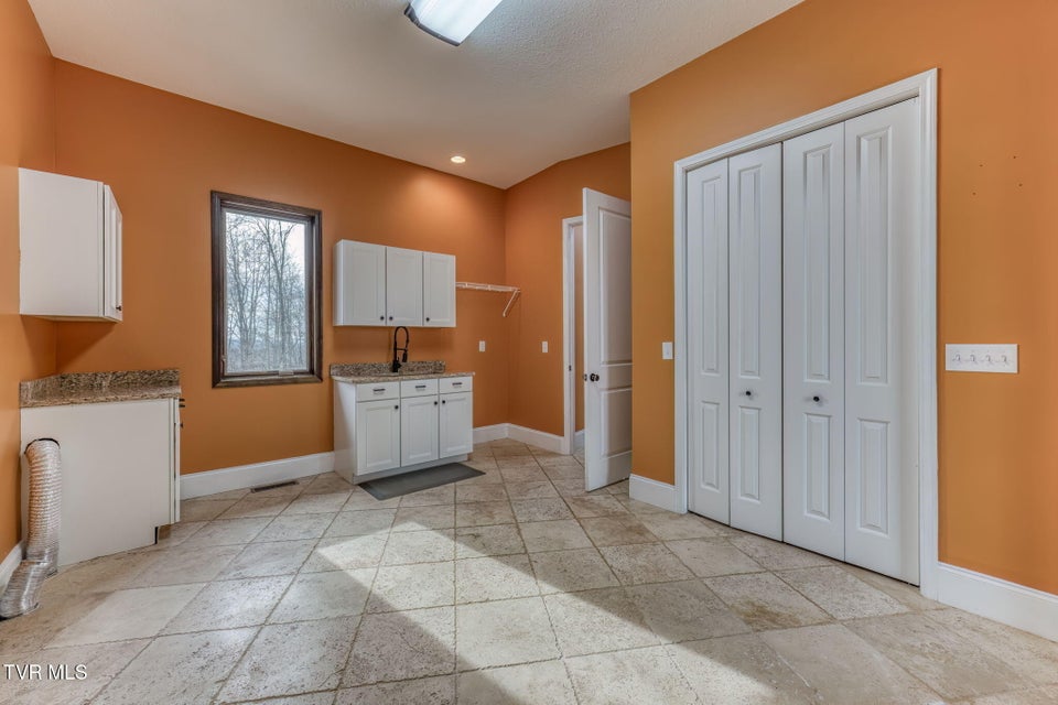 Photo #30: 520 Highway 93 