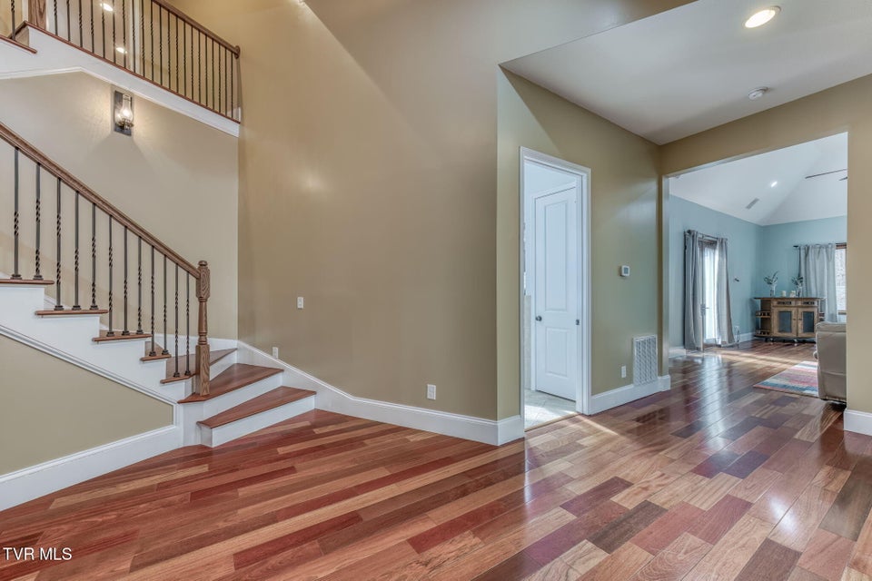 Photo #31: 520 Highway 93 