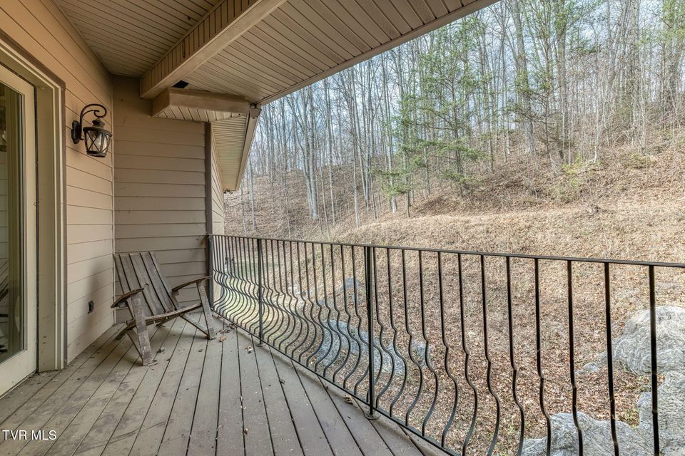 Photo #34: 520 Highway 93 