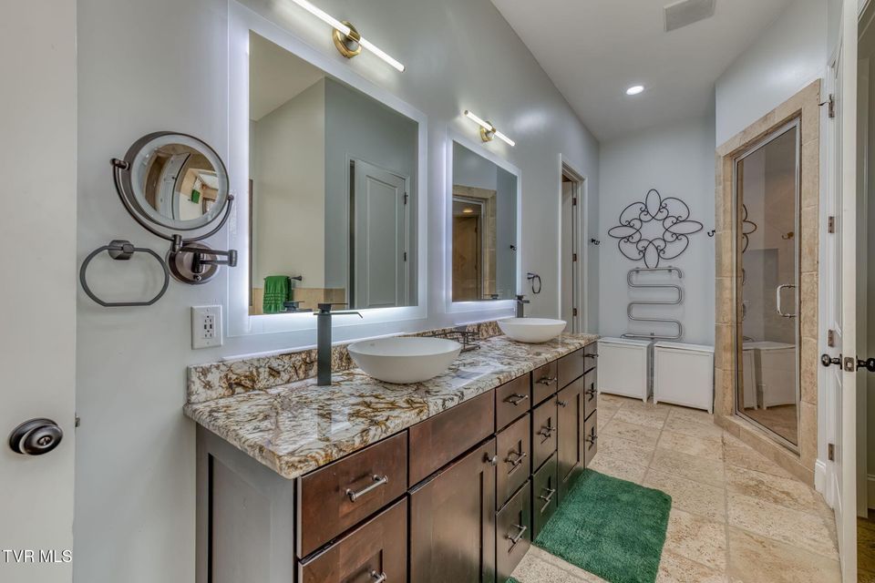 Photo #36: 520 Highway 93 