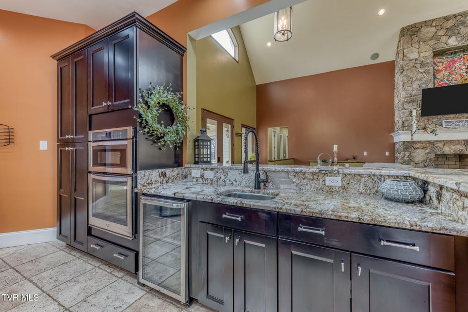 Photo #27: 520 Highway 93 