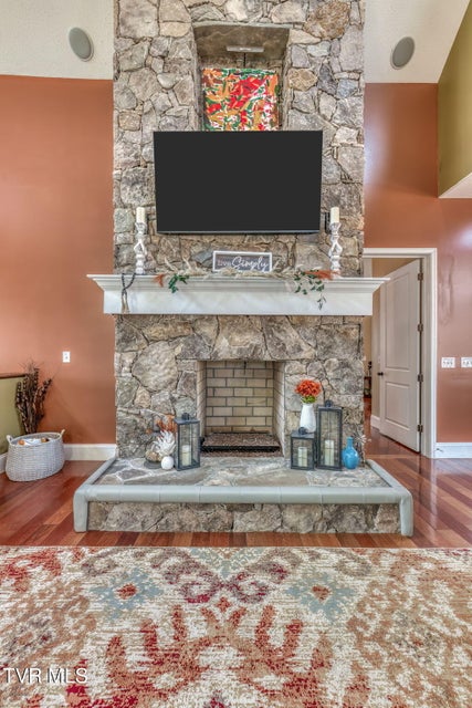 Photo #21: 520 Highway 93 