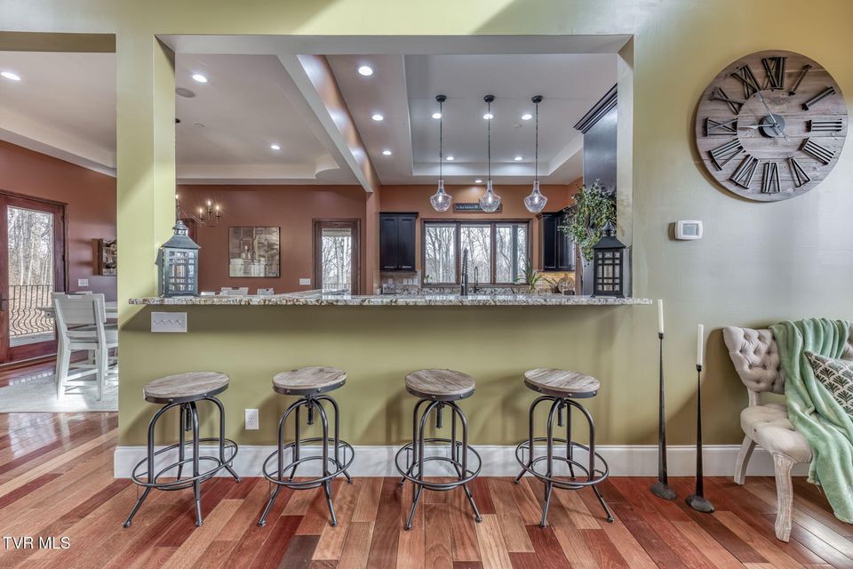 Photo #24: 520 Highway 93 