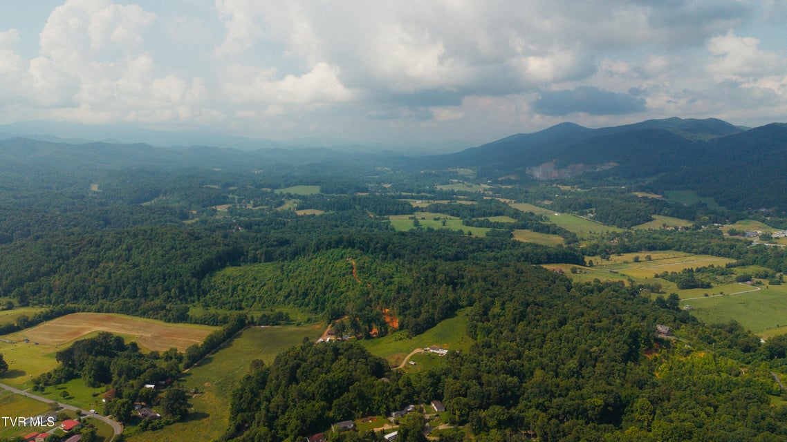 Photo #17: 109 Triangle B Drive