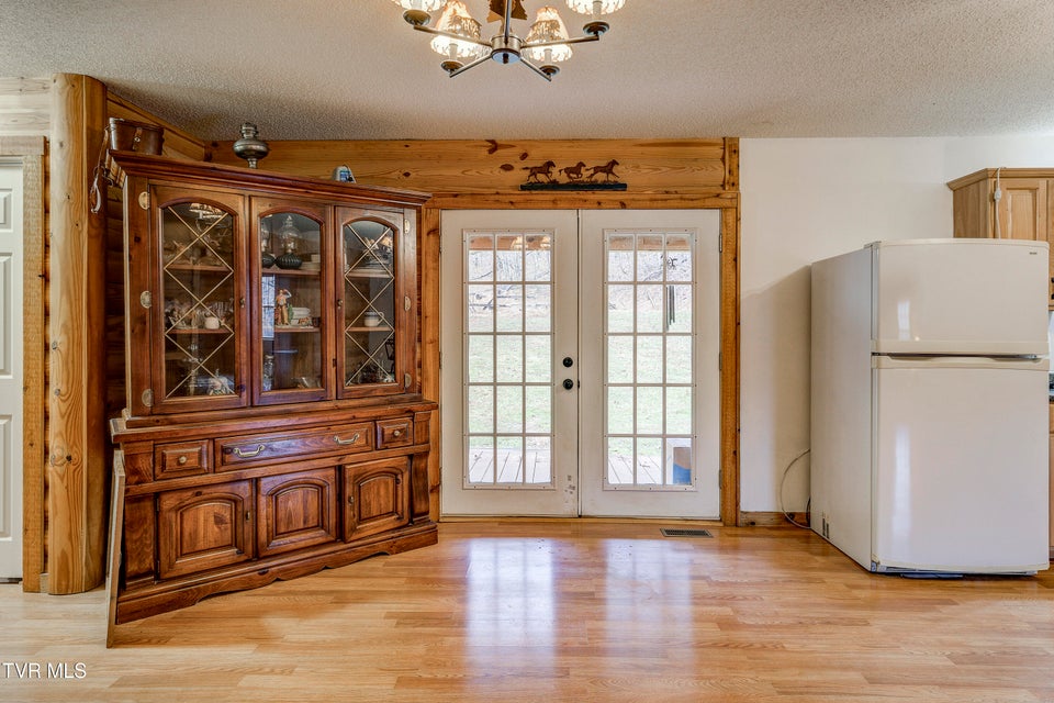 Photo #21: 109 Triangle B Drive