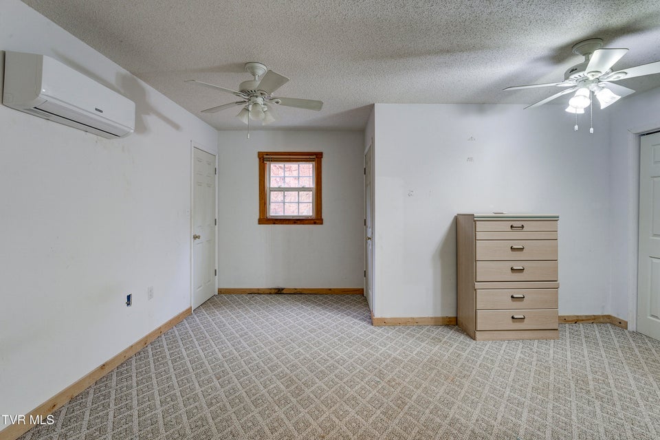 Photo #35: 109 Triangle B Drive