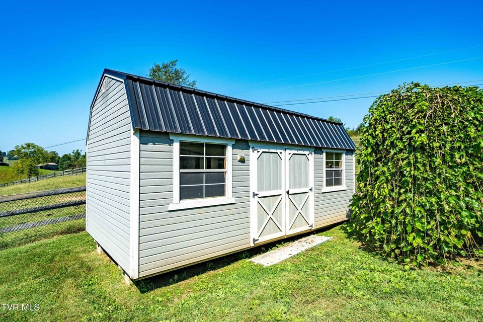 Photo #31: 3220 Knob Creek Road