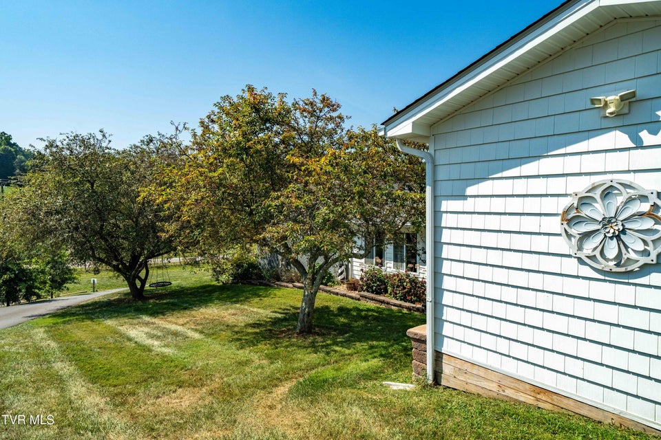 Photo #36: 3220 Knob Creek Road