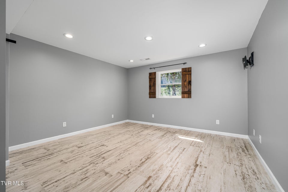 Photo #63: 3220 Knob Creek Road