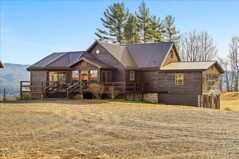 Photo #4: 620 Swift Hollow Lane