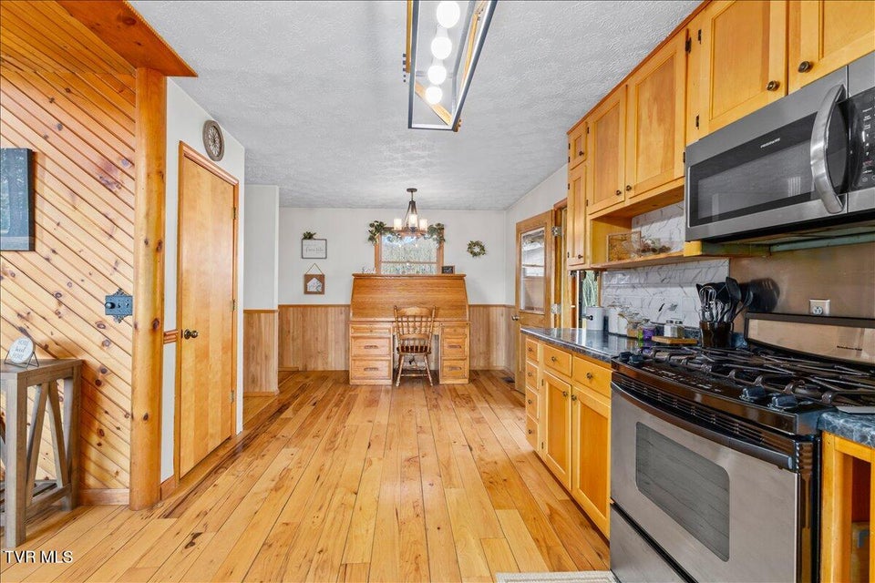 Photo #24: 620 Swift Hollow Lane